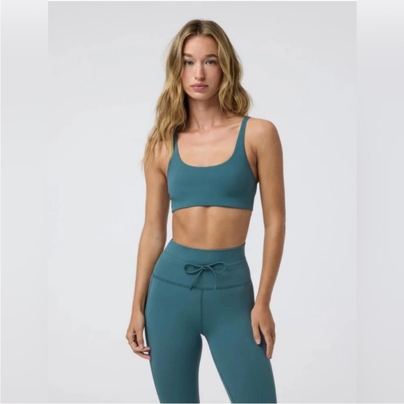New Vuori Yosemite Bra in Color Tidal - Picture 1 of 5